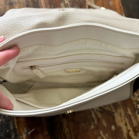 Guess cross body 3 tone purse - Picture 4 of 16